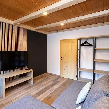 Alp Apartmán *
